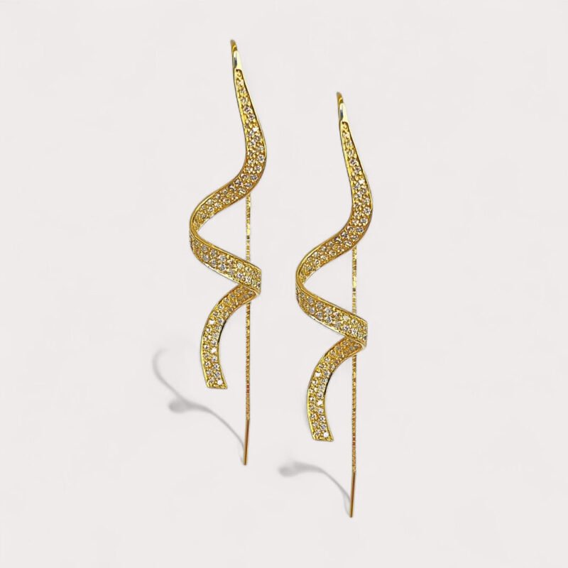 Brinco em Ouro Amarelo com Diamantes – Coleção Vortex